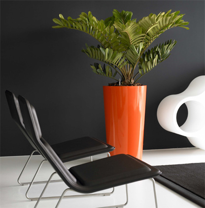 Tall tapered round planter Tall tapered round planter